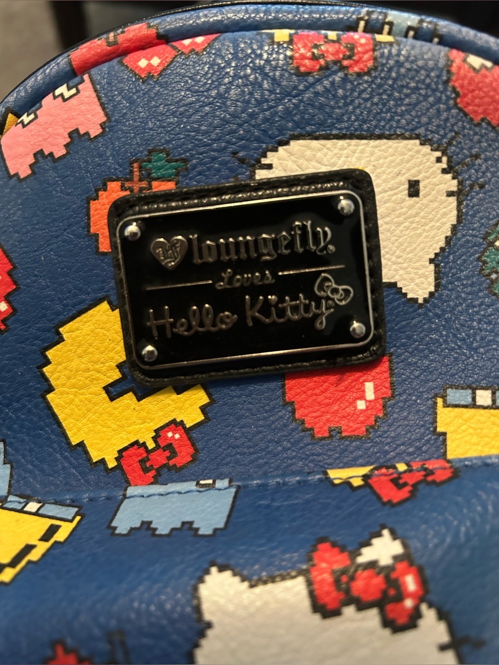 Loungefly x Hello Kitty Pac-Man Mini Backpack - Picture 3 of 8
